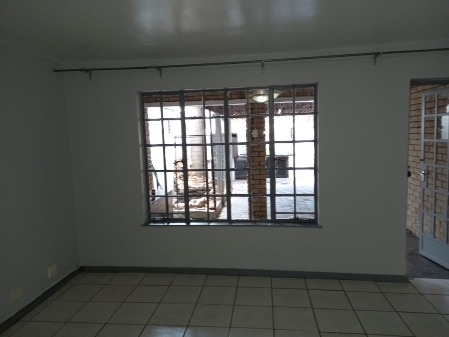 3 Bedroom Property for Sale in Rustenburg Central North West